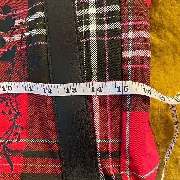 Victoria’s Secret Plaid Tote - Picture 7 of 8